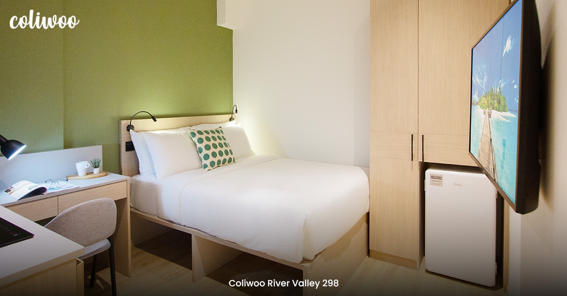 photo showing coliwoo river valley 298